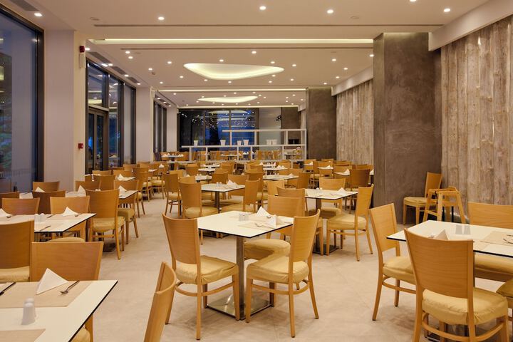 Dining 87 of 118