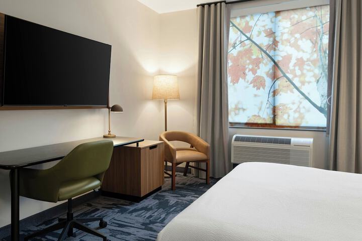 Room 21 of 53