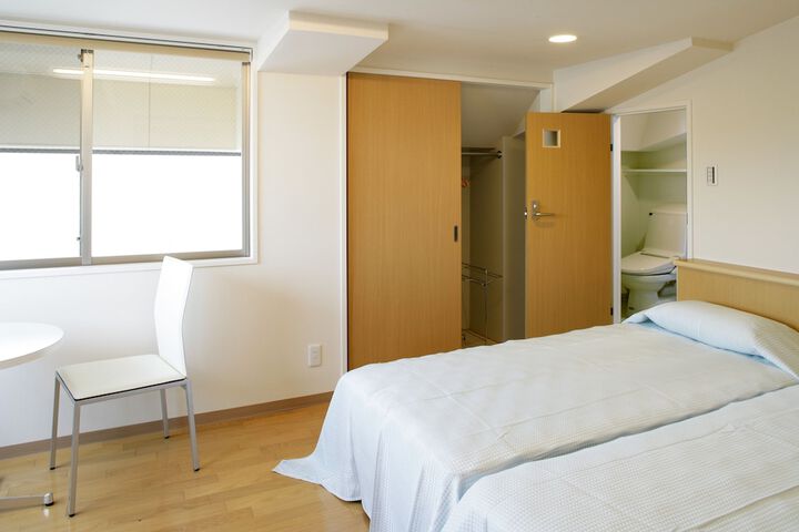 Room 16 of 67