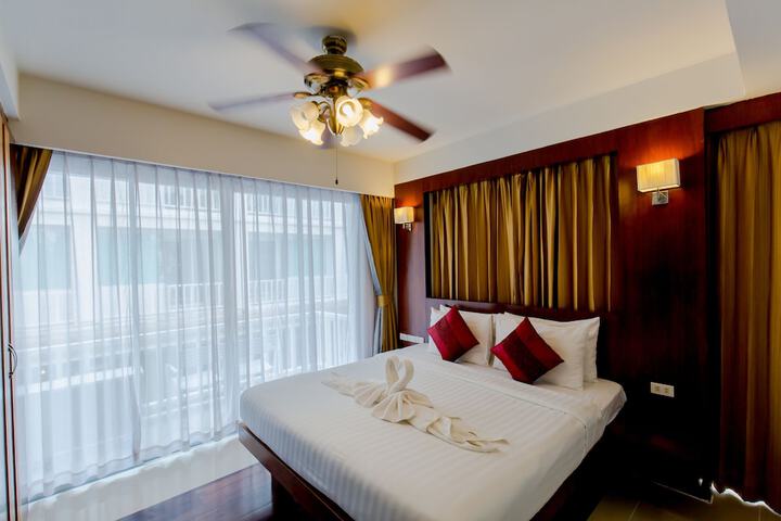 Room 6 of 71