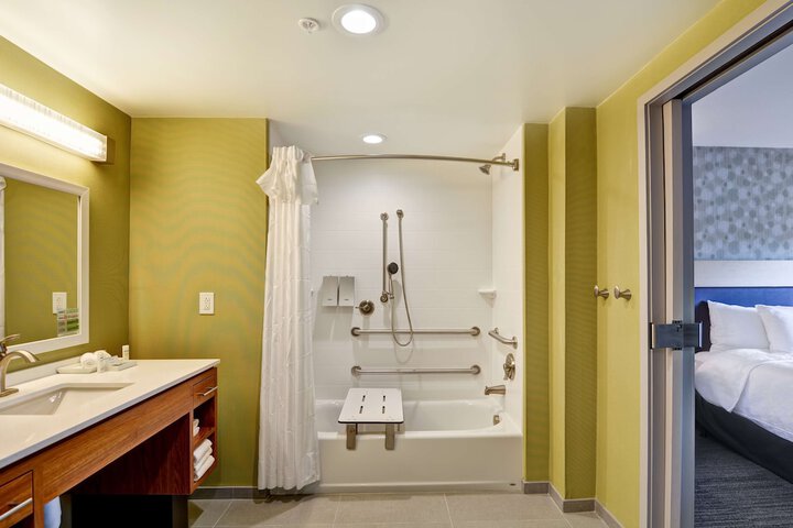 Bathroom shower