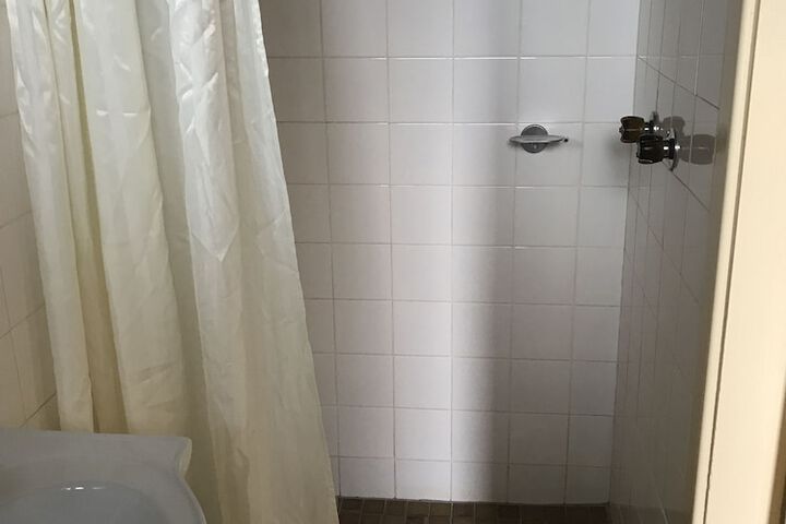 Room 145 of 312