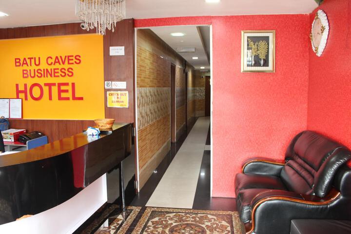 Entrance & Lobby