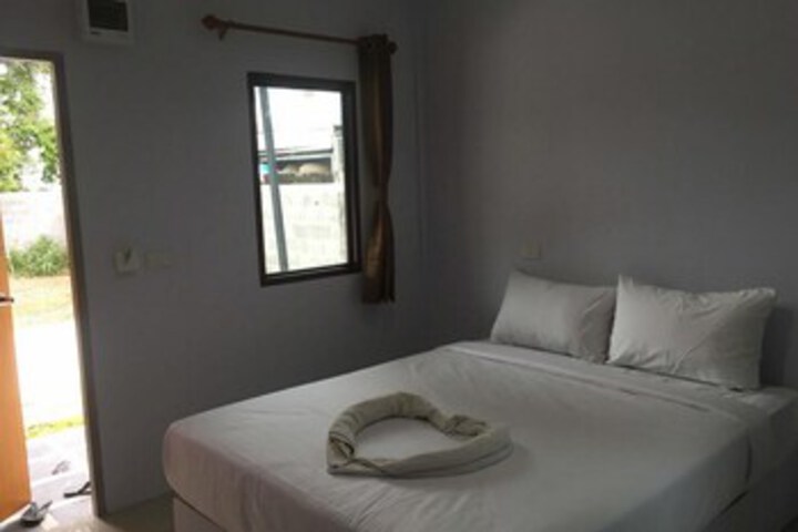 Room 9 of 9