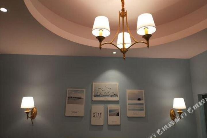 Yoyo Hotel