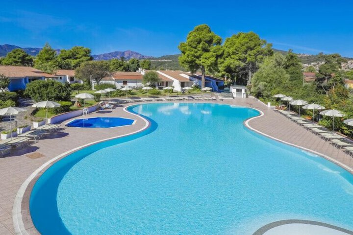 Pool 9 of 22