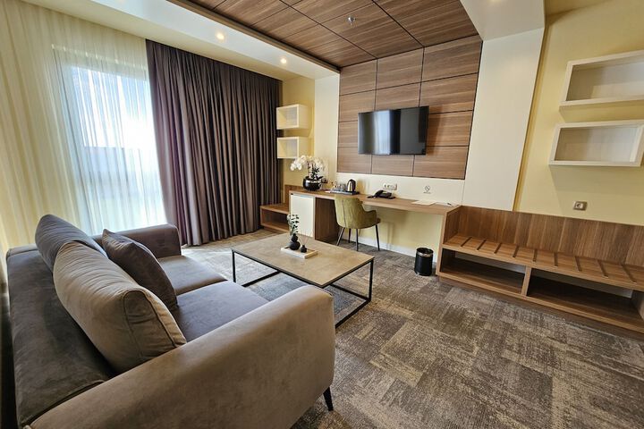 Room 8 of 57