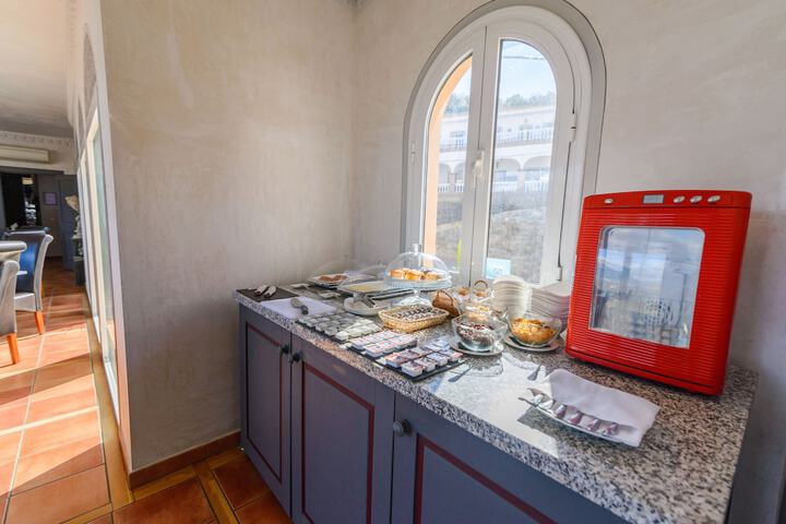 Dining Photos