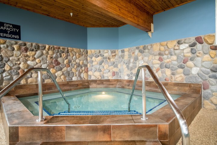 Pool 33 of 56