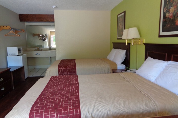 Room 11 of 44