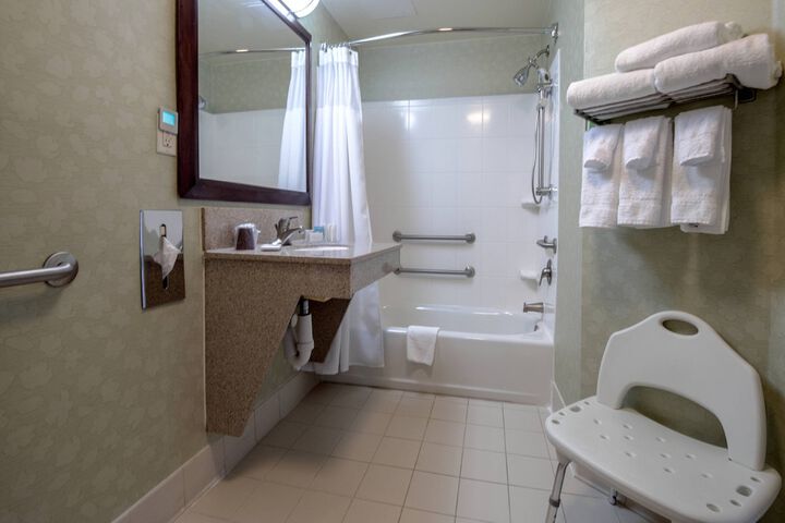Room 14 of 22