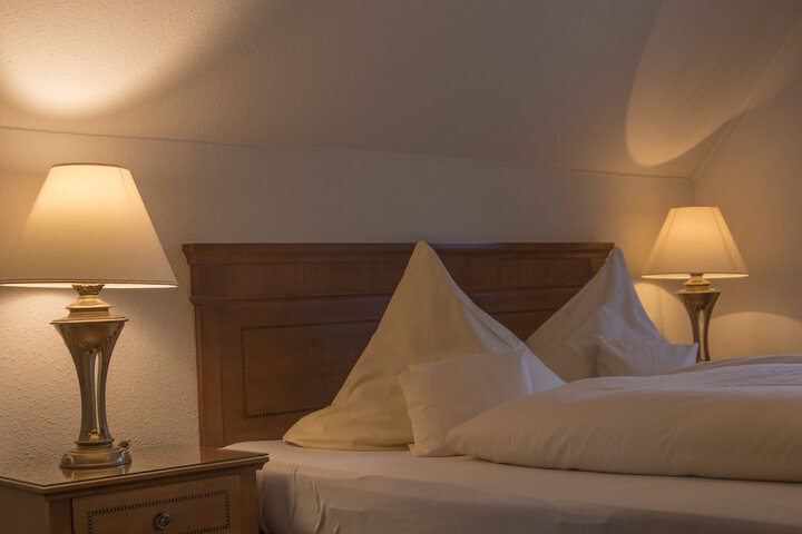 Room 7 of 26