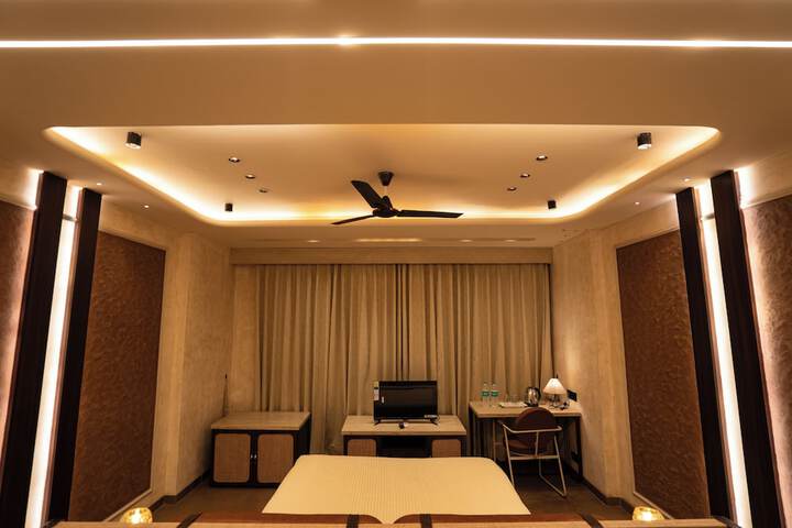 Room 26 of 48