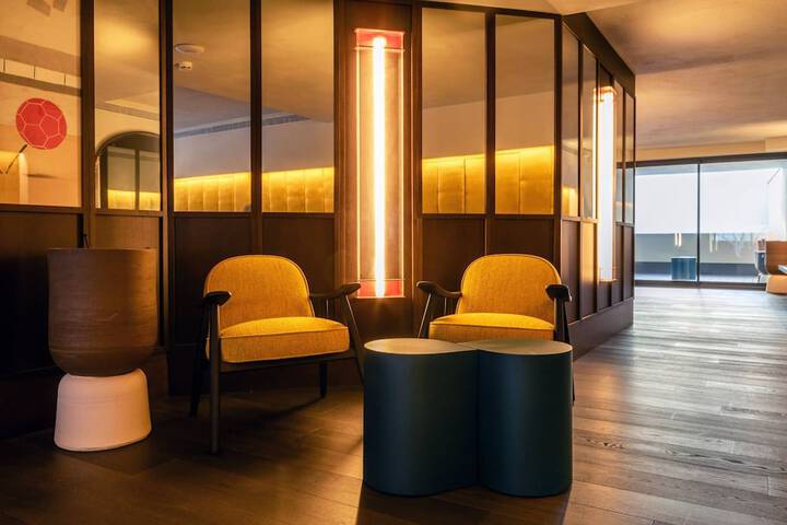 Hotel Interior 204 of 265