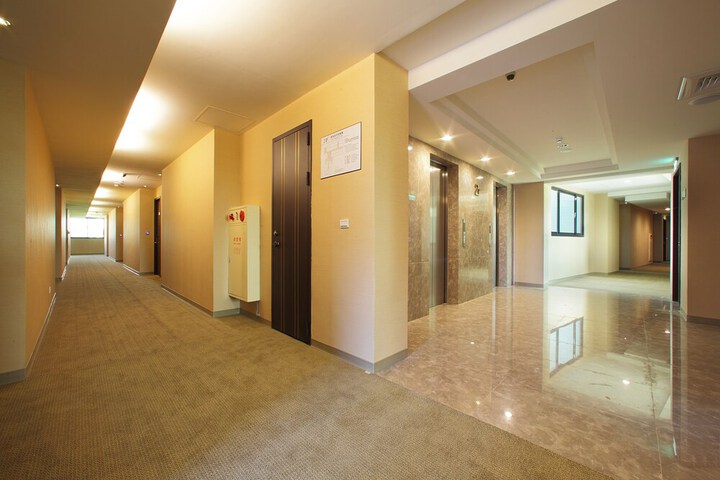 Ballroom/Hall 41 of 50