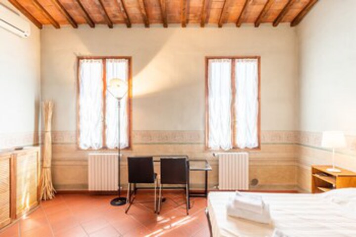 Room 16 of 26