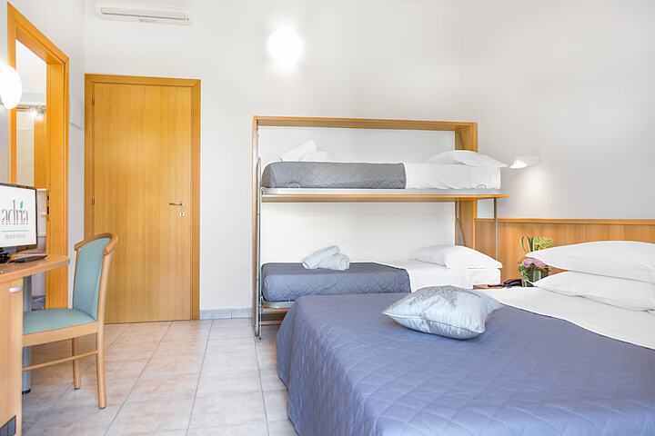Room 9 of 41