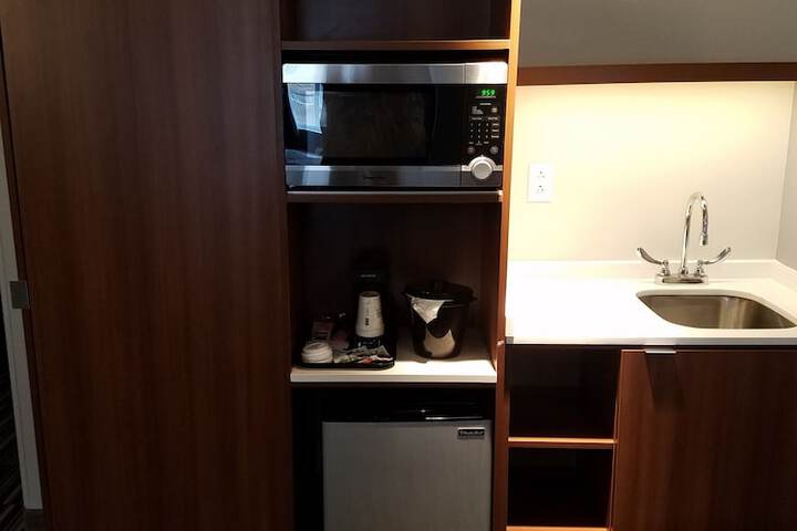 Room 17 of 33