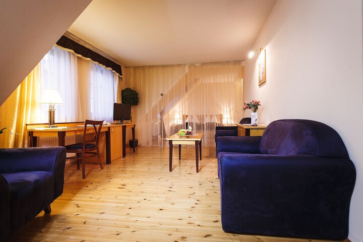 Room 18 of 64