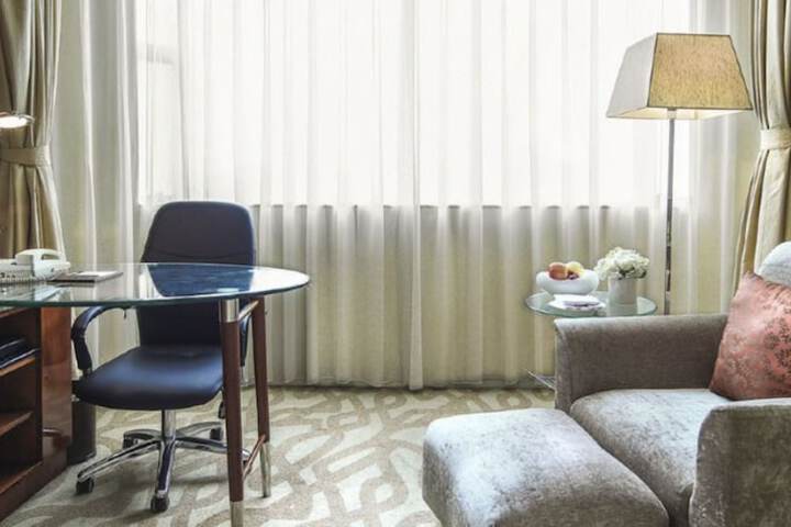 Room 75 of 225