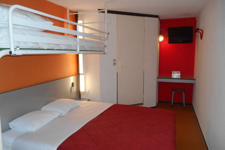 Room 6 of 41