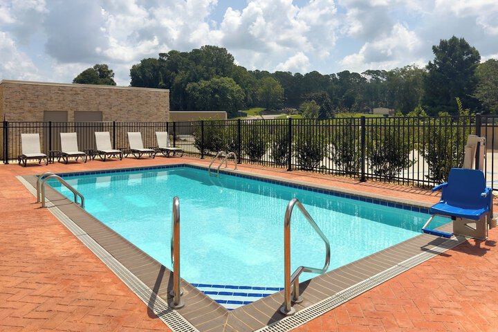 Pool 31 of 53