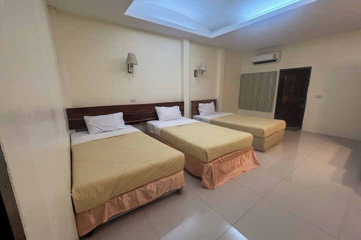 Room 35 of 59