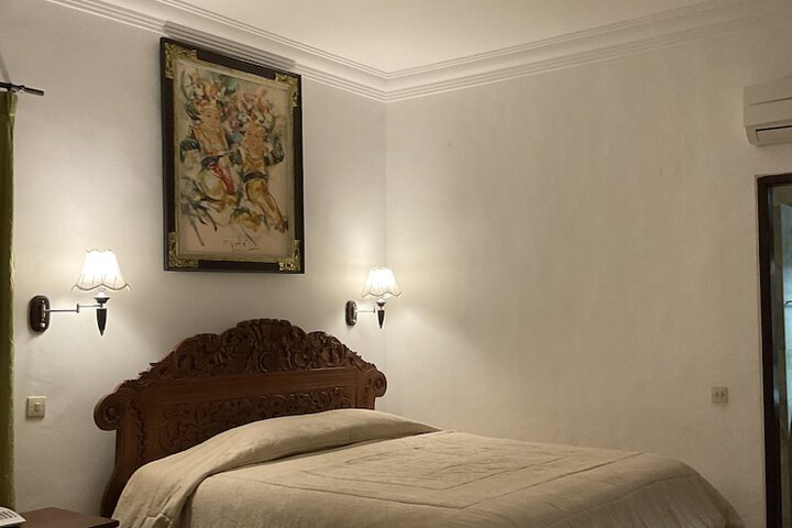 Room 13 of 68