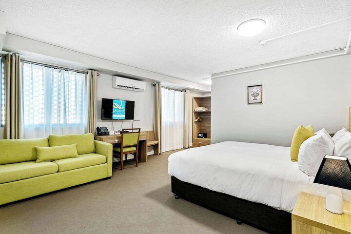 Room 30 of 44