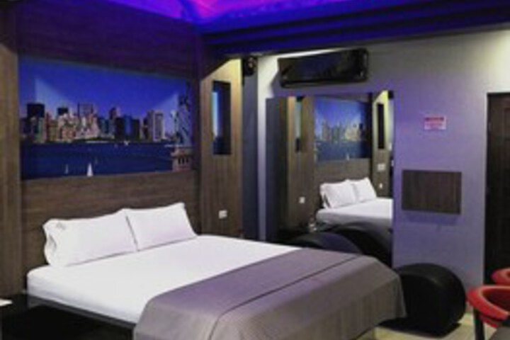 Room 42 of 78