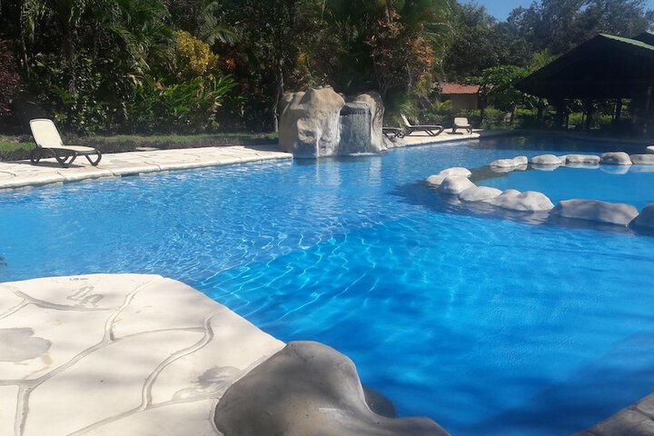 Pools & Facilities
