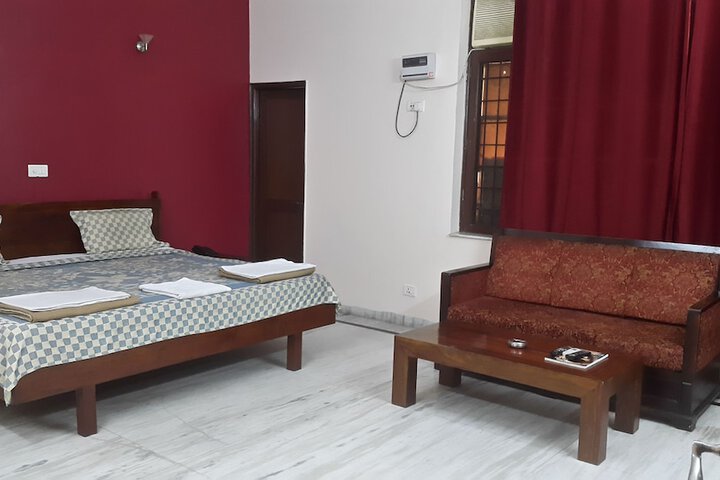 Room 5 of 26
