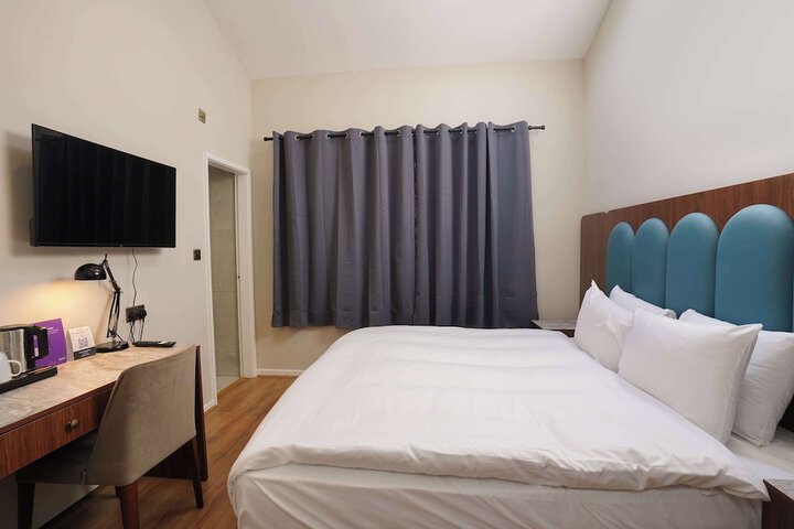 Room 59 of 295