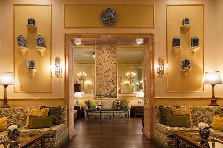 Hotel Lobby