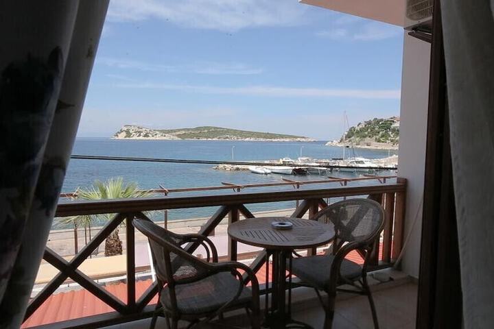 Terrace/Patio 5 of 9