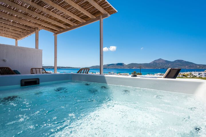 Hot Tub 81 of 121