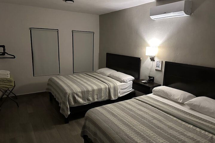 Room 13 of 140