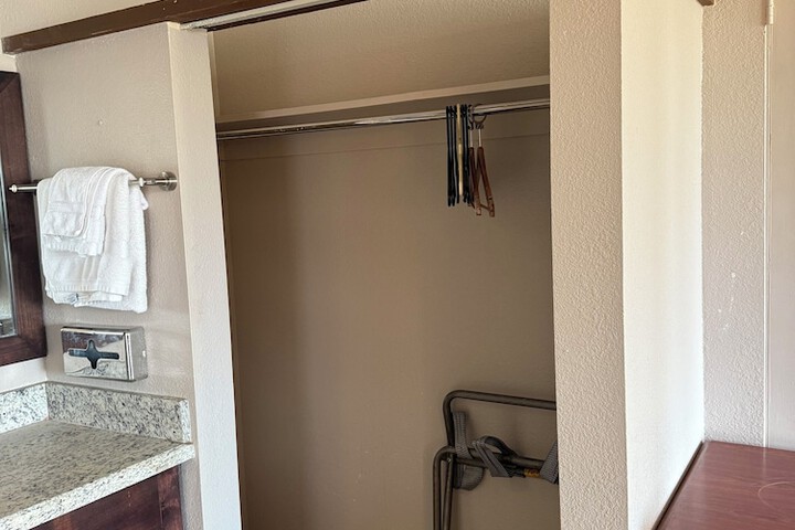Room 7 of 20