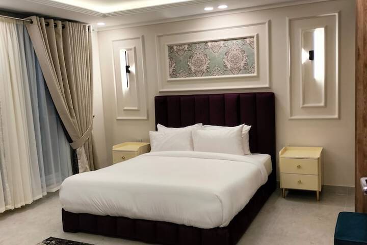 Room 6 of 15