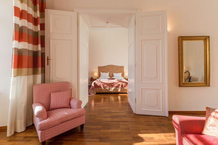 Room 26 of 59