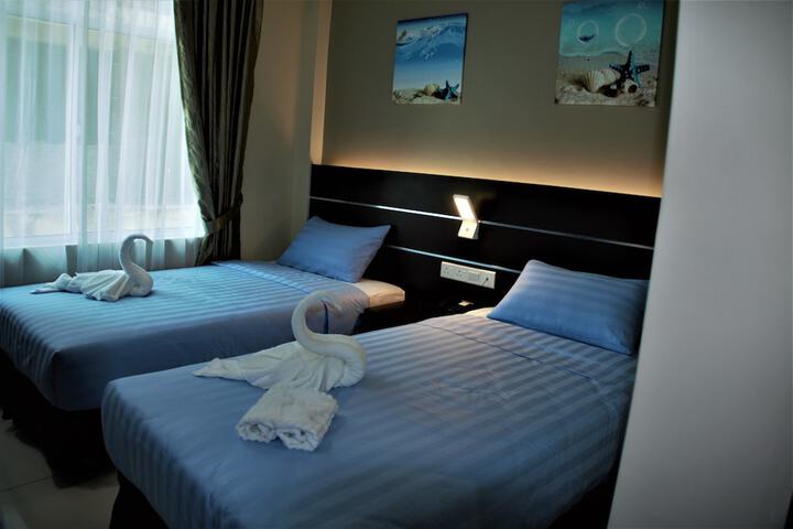 Room 6 of 49