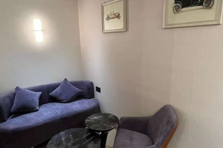 Room 16 of 25
