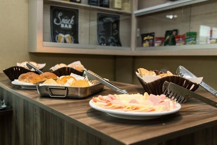 Breakfast/Coffee Service 19 of 27