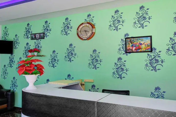 Room 8 of 21