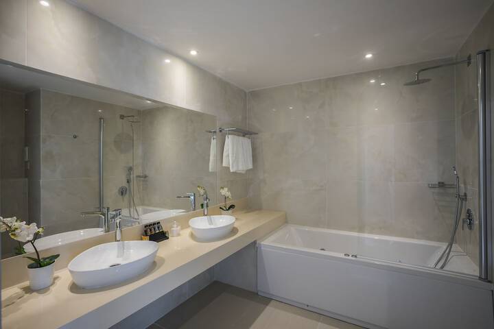 Bath Photo