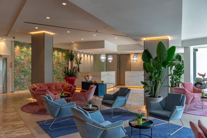 Guest Lobby