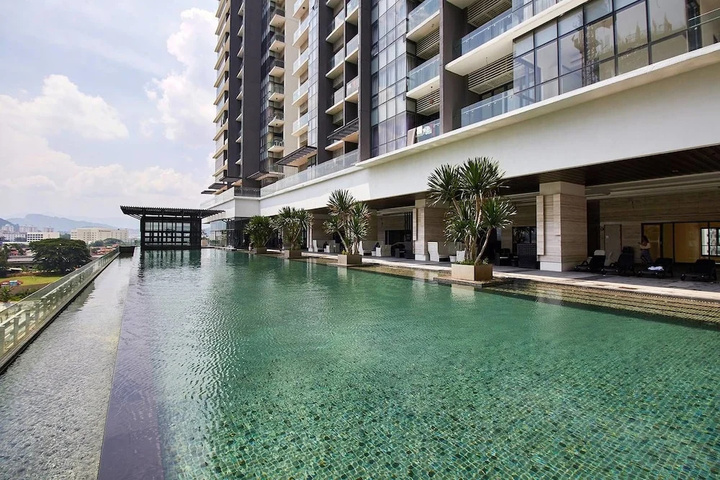 Pool 14 of 22