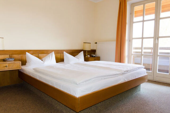 Room 15 of 26
