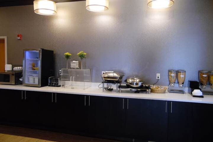Breakfast area