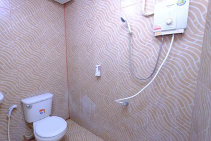 Room 2 of 20